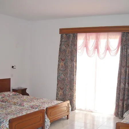 Mike's House Hotel