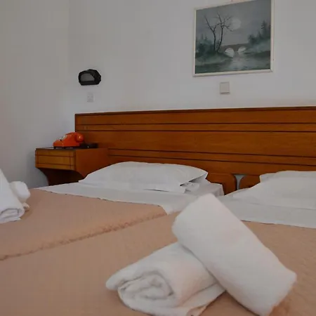 Hotell Mike's House 2*