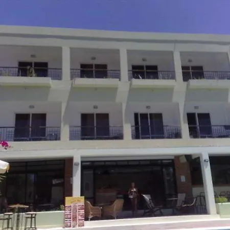 Mike's House Hotel 2*